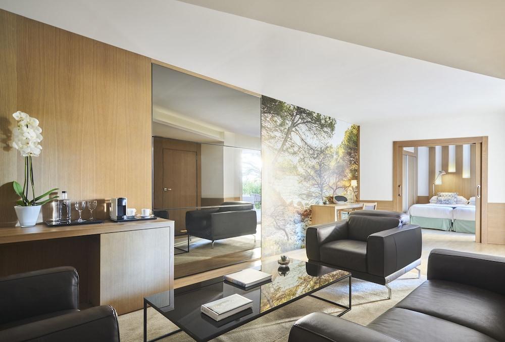 Hotel Pure Salt Garonda - Adults Only Playa de Palma  Exteriér fotografie A suite at the Mandarin Oriental, Munich